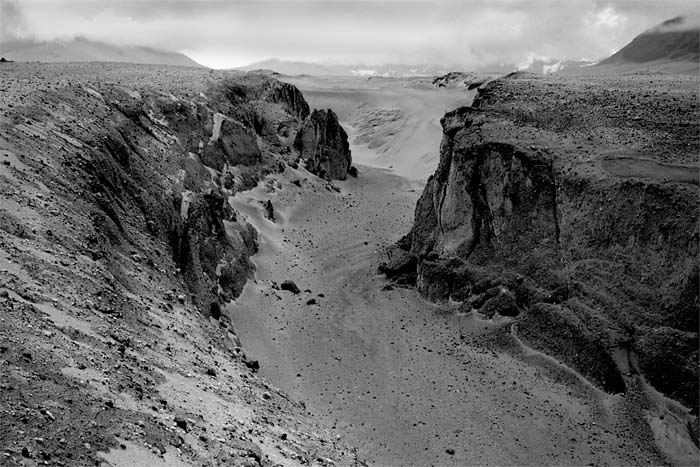 The ash-filled Canyon Central in the Ignimbrite Sheet, 2004.  (© Gary Freeburg)